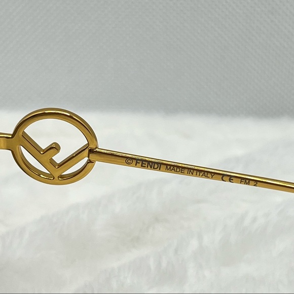 Fendi Sunglasses New Authentic Oversized Sunglasses BRAND NEW - Picture 6 of 6